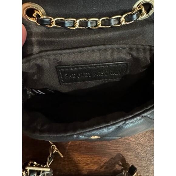 NEW Badgley Mischka Black Chain Quilted Chained Crossbody Mini Purse - Picture 5 of 8